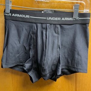 Men’s Under Armour compression boxer briefs size S